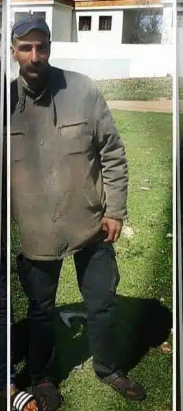 FB IMG 1629841316894 خطير في بنمسيك - اطلق نشطاء الفضاء الأزرق من قاطني منطقة بنمسيك، نداء استغاثة إلى السلطات، ومطالبتها بالتدخل العاجل، وذلك لانقاذ سلامة وأمن المواطنين، من شخص يدعى ياسين مريض عقلي، يتجول خلال هذ الايام بعدما اشتد عليه المرض، حيث يحمل معه سكينا كبيرا، ويتجول في منطقة اسباتة، ما بين درب خالد وشارع مقداد الحريزي.