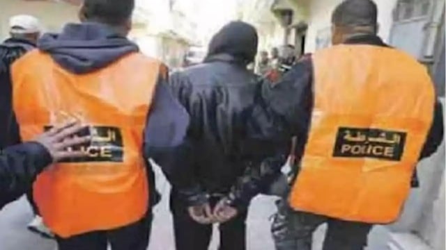 الديستي يقود الشرطة الوطنية إلى مواطن عربي ينصب على الراغبين في الهجرة السرية