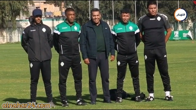 رشيد الطاوسي يلتقي لاعبي الرجاء والطاقم التقني