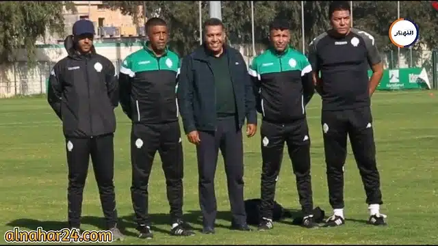 رشيد الطاوسي يلتقي لاعبي الرجاء والطاقم التقني