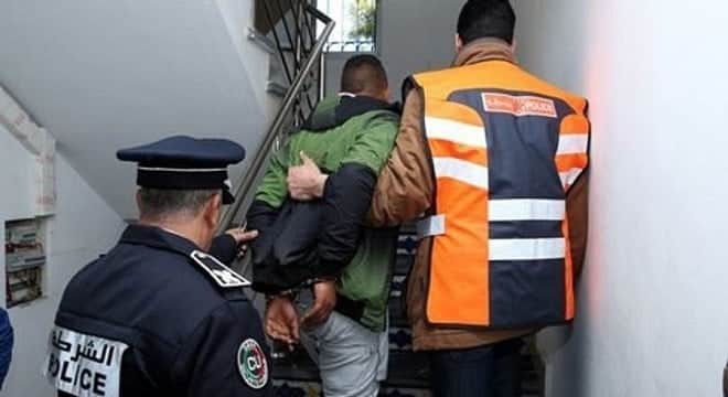القبض على إفريقين متلبسين ب06 صفائح من الكوكايين