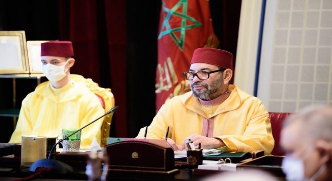 ظهور جلالة الملك في صحة جيدة نزل كالصاعقة على النظام الجزائري