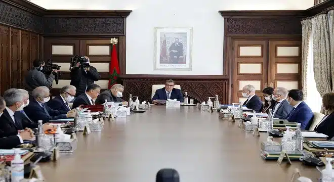 الحكومة تواجه تحديات ظرفية دولية صعبة وتداعيات الإجهاد المائي jpg