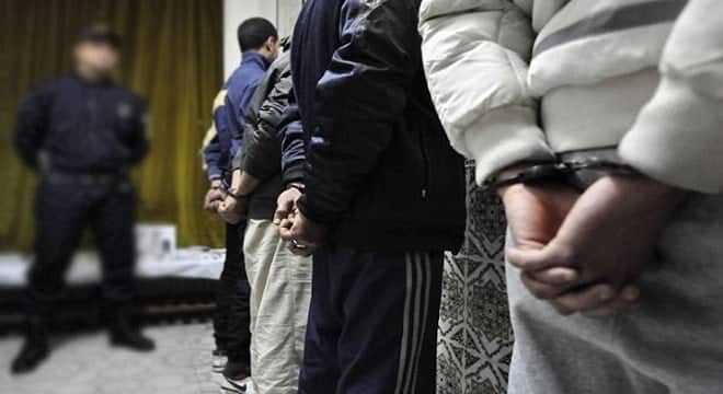 اعتقال 7 أشخاص من بينهم سيدتان ينصبون على الراغبين في الهجرة