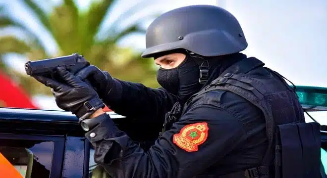 وجدة عناصر الشرطة تطلق الرصاص على شخص قتل 3 نساء