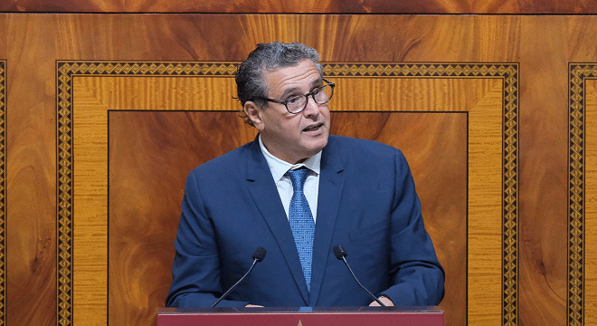 أخنوش يقاضي نائب أوروبي فرنسي اتهمه بالفساد