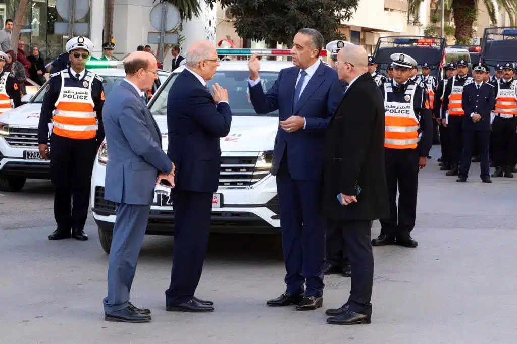 حموشي يضع روتوكول لتأمين احتفالات استقبال الجماهير للمنتخب المغربي خصصت ولاية أمن الرباط بروتوكول للأمن والسلامة لتأمين الاحتفالات الجماهيرية المنتظرة بمناسبة وصول المنتخب الوطني لكرة القدم إلى العاصمة الرباط بعد زوال اليوم الثلاثاء، بعد إنجازه الكبير في كأس العالم بقطر، والذي تكلل بحضوره في المربع الذهبي لهذا الحدث الرياضي العالمي.