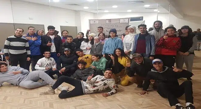 فضاء القرية للإبداع تواصل مشروعها المسرحي بمركب كمال الزبدي ومسرح بن امسيك 5 jpeg