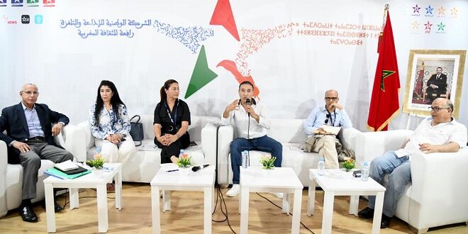 الدور الوظيفي محور البرامج الإذاعية ندوة برواق SNRT في بالمعرض الدولي للنشر والكتاب