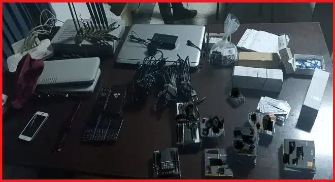 شرطة مكناس توقع بشخص قرصن شبكات الاتصالات الوطنية jpeg