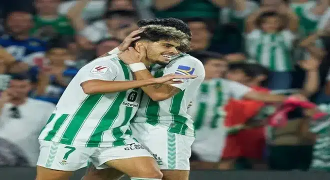 عبد الصمد الزلزولي يسجل هدفًا رائعًا ويقود ريال بيتيس للفوز في مباراة مثيرة jpg