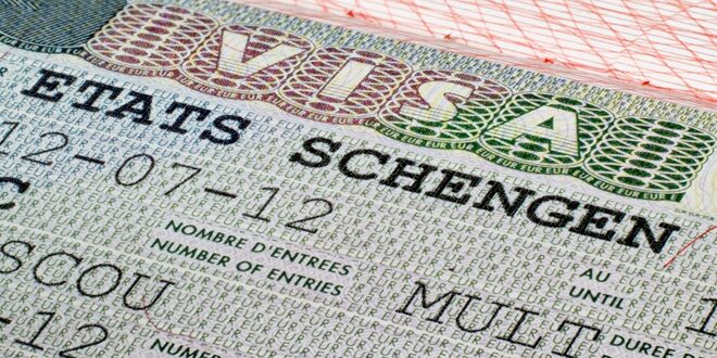 الاتحاد الأوروبي يعتمد رقمنة إجراءات التأشيرة "شينغن" لراحة المسافرين 