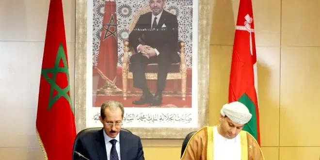 توقيع مذكرة تفاهم بين المغرب وعمان في ختام اللقاء، تم توقيع مذكرة تفاهم بين رئاسة النيابة العامة في المملكة المغربية والادعاء العام في سلطنة عمان، بهدف صياغة برامج تقنية لتبادل التجارب والممارسات الناجحة بين الجانبين، وتحسين فعالية الأنشطة التي تدخل ضمن اختصاص النيابة العامة في كلا البلدين.