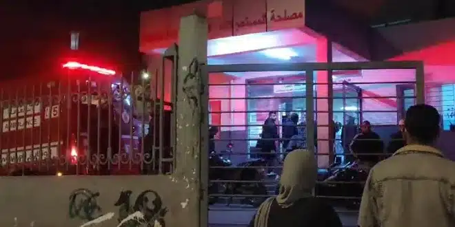 الشرطة تتصدى بالرصاص لتهديد مسلح من مشجعين بالدار البيضاء