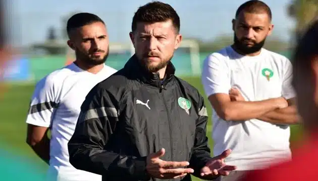 جامعة كرة القدم تنهي عقد المدرب ديمتري ليبوف بالتراضي