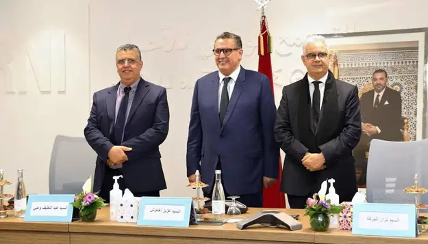 فضيحة الدواوين الحزبية وهم الكفاءة وواقع الفساد