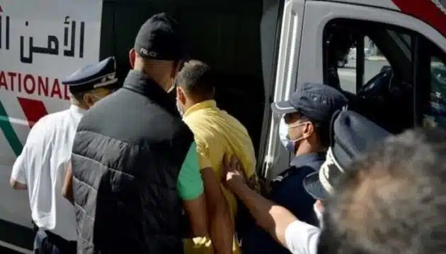 شبهة تلاعب مالي تطيح بسائق مسؤول تلفزيوني كبير