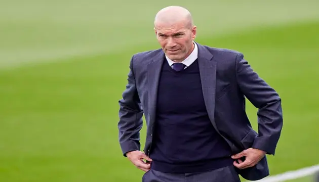 زين الدين زيدان مرشح لتدريب المنتخب السعودي خلفاً لمانشيني