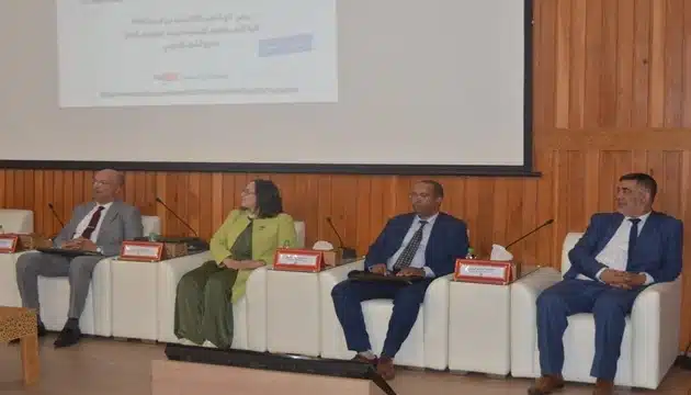 عدول وجامعيون يقدمون ألف وثيقة عدلية دفاعًا عن مغربية الصحراء