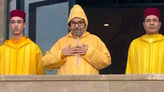 جلالة الملك محمد السادس يوجه الخطاب الملكي الخطاب الملكي: جلالة الملك محمد السادس بمعية ولي العهد الأمير مولاي الحسن والأمير مولاي رشيد